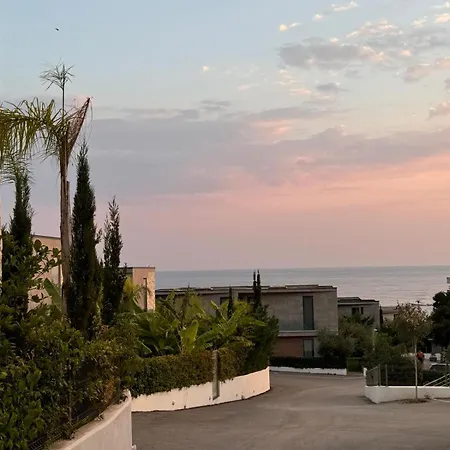 Apartamento Circle & Drimades Gjilek